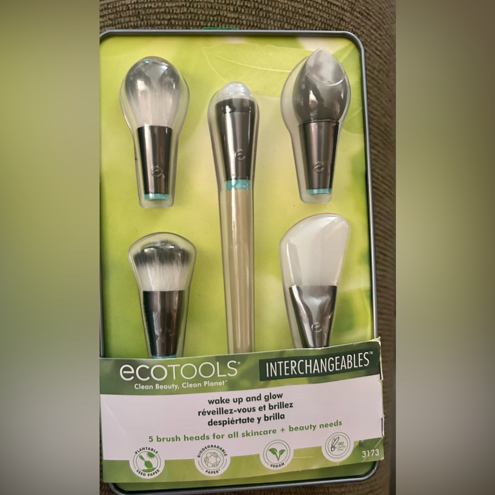 NIB EcoTools Makeup Brushes